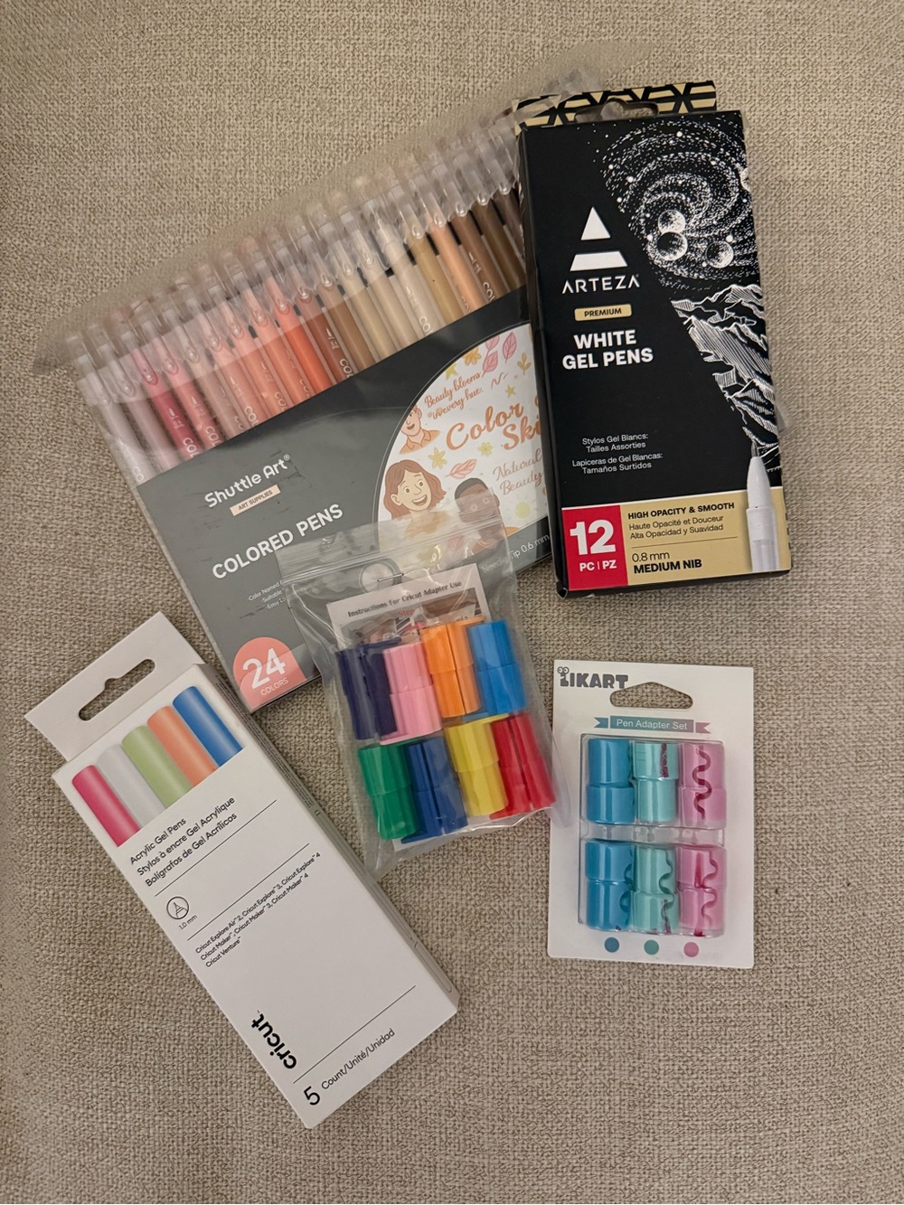Assorted Cricut Gel Pens and Pen Adapter Bundle
